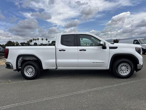 Summit White 2026 GMC Sierra 1500 Pro