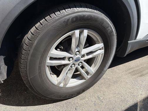 OXFORD WHITE 2020 Ford Explorer XLT