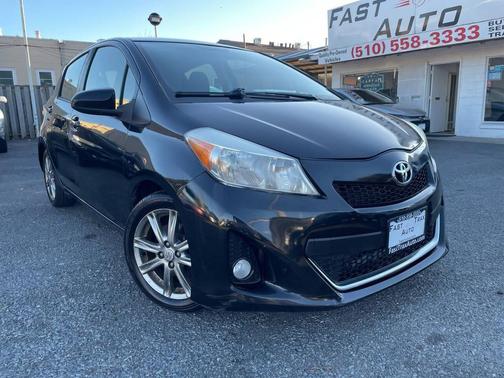 2012 Toyota Yaris L