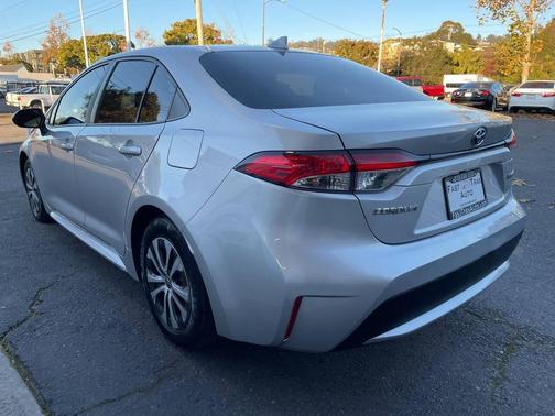 2022 Toyota Corolla Hybrid SE