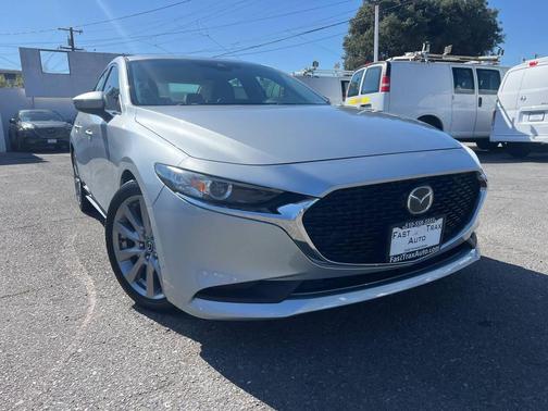 2019 Mazda Mazda3 FWD w/Preferred Package