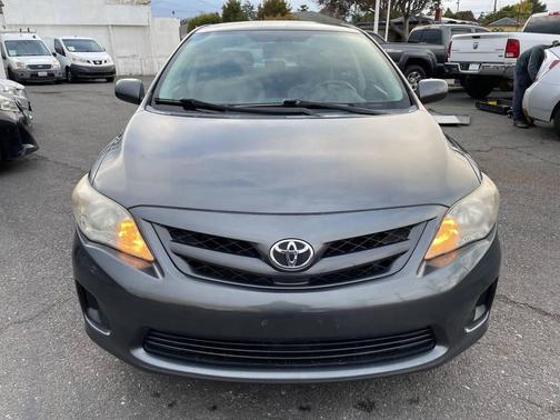 2011 Toyota Corolla LE