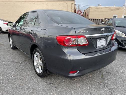 2011 Toyota Corolla LE