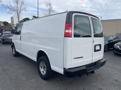2021 Chevrolet Express 2500 RWD 2500 Regular Wheelbase WT