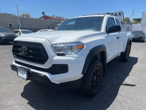 2022 Toyota Tacoma SR