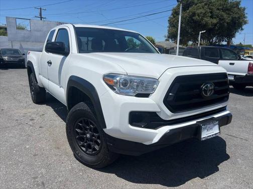 2022 Toyota Tacoma SR