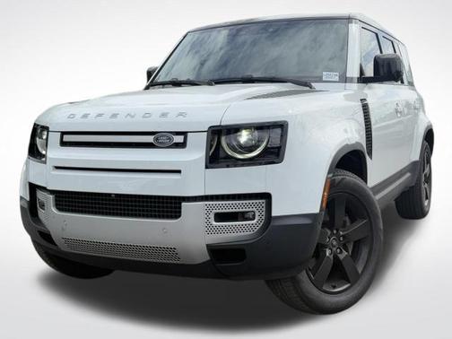 Fuji White 2023 Land Rover Defender SE