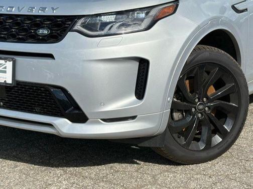 Hakuba Silver Metallic 2025 Land Rover Discovery Sport S