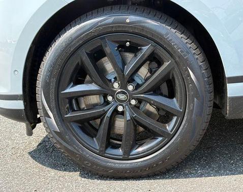 Arroios Gray Metallic 2026 Land Rover Range Rover Velar P250 S