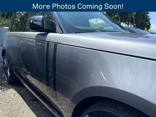 Eiger Gray Metallic 2026 Land Rover Range Rover SE
