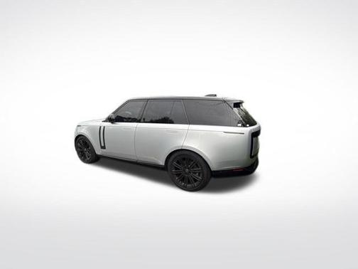 Hakuba Silver Metallic 2024 Land Rover Range Rover SE