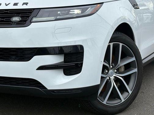 Fuji White 2023 Land Rover Range Rover Sport SE