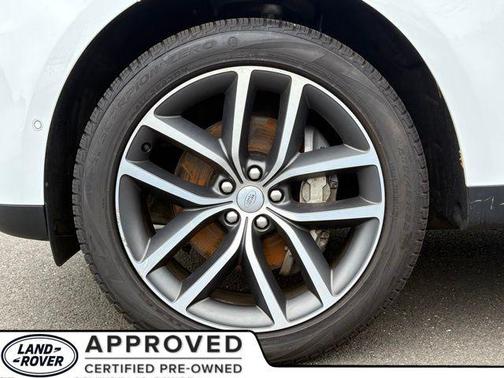 Fuji White 2023 Land Rover Range Rover Sport SE