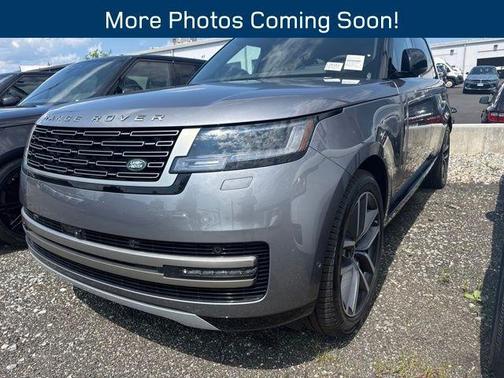 Eiger Gray Metallic 2026 Land Rover Range Rover SE