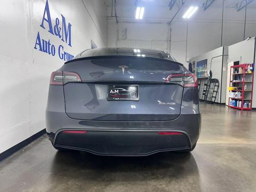 2022 Tesla Model Y Performance Dual Motor All-Wheel Drive