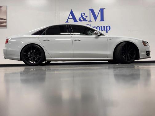 2013 Audi S8 4.0T