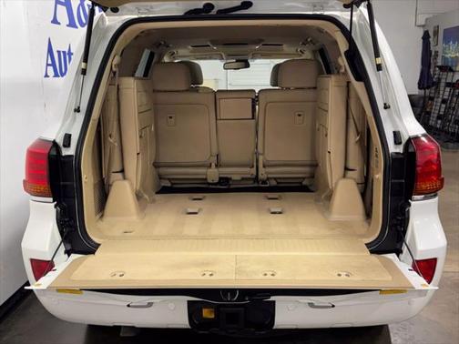2009 Lexus LX 570 Base