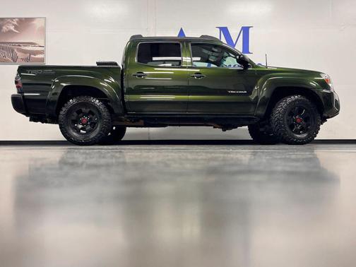 2014 Toyota Tacoma Base