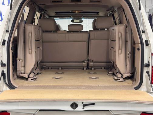 2002 Lexus LX 470 Base