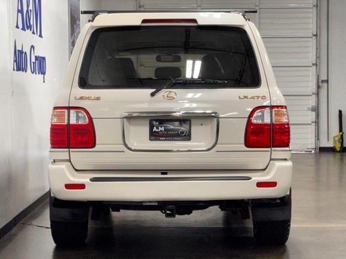 2002 Lexus LX 470 Base