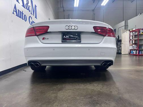 2013 Audi S8 4.0T