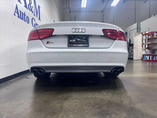 2013 Audi S8 4.0T