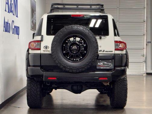 2014 Toyota FJ Cruiser Base