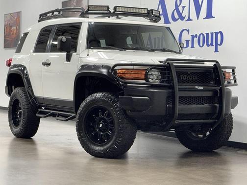 2014 Toyota FJ Cruiser Base
