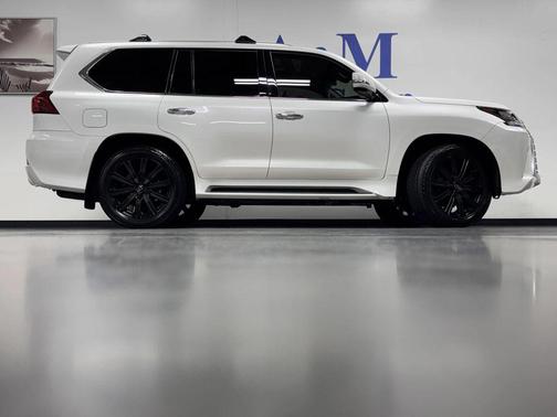 2017 Lexus LX 570 Base