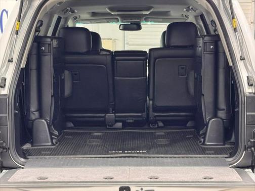 2015 Toyota Land Cruiser Base