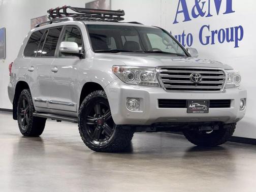 2015 Toyota Land Cruiser Base