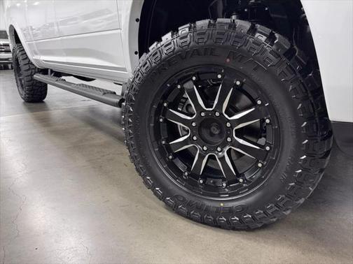 2018 RAM 2500 Big Horn Crew Cab 4x4 6'4' Box
