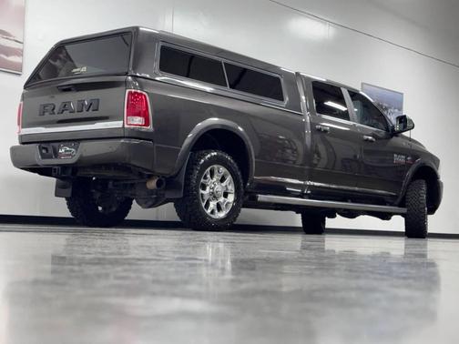 2017 RAM 2500 Limited Crew Cab 4x4 8' Box