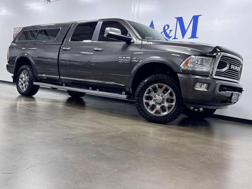 2017 RAM 2500 Limited Crew Cab 4x4 8' Box