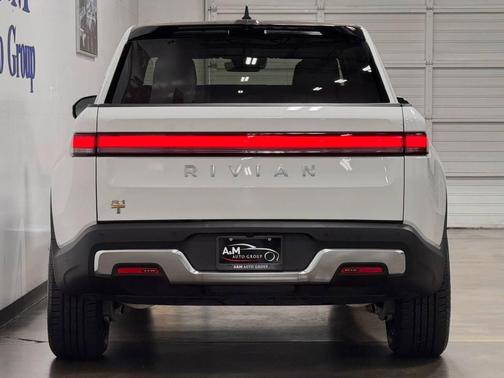 2022 Rivian R1T Adventure