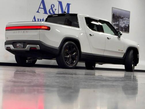 2022 Rivian R1T Adventure