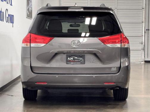 2013 Toyota Sienna XLE
