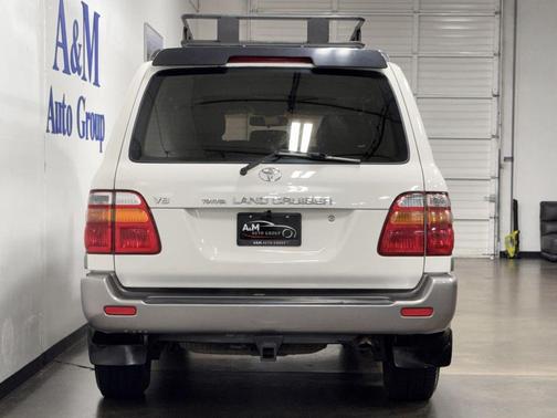 2000 Toyota Land Cruiser Base