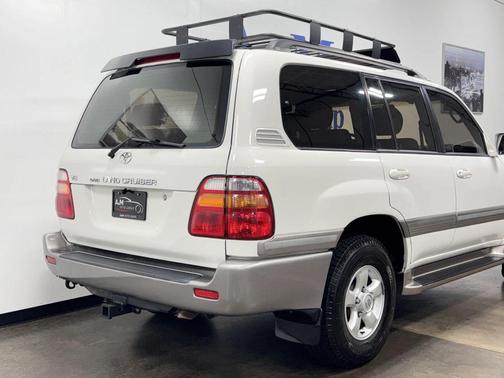 2000 Toyota Land Cruiser Base
