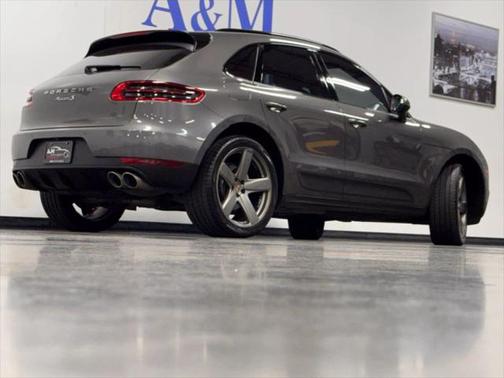 2016 Porsche Macan S