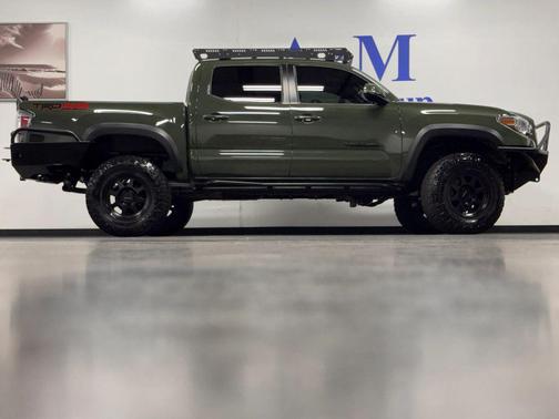2022 Toyota Tacoma TRD Off Road