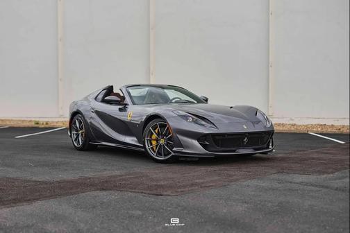 2022 Ferrari 812 GTS 