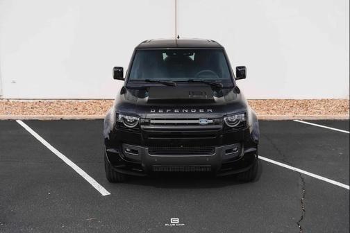 2024 Land Rover Defender 110 V8