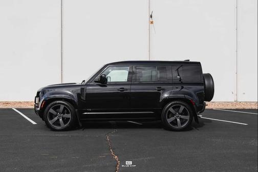 2024 Land Rover Defender 110 V8