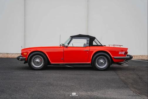 1975 Triumph TR6 Base