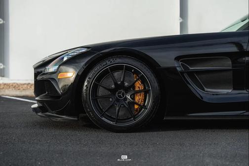 2014 Mercedes-Benz SLS AMG Black Series Base