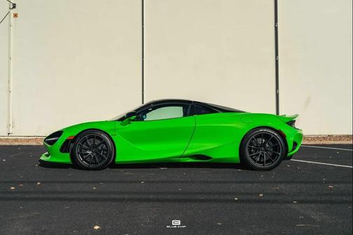 2025 McLaren 750S Spider