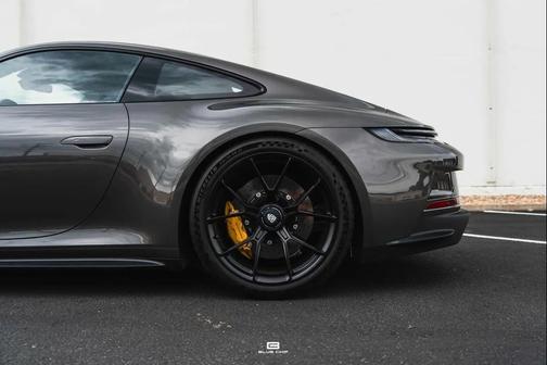 2022 Porsche 911 GT3 w/Touring Package