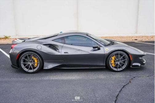 2020 Ferrari 488 Pista Base