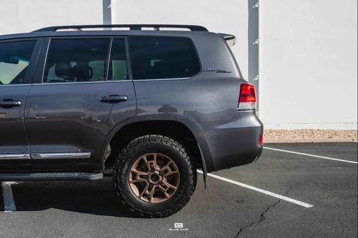 2021 Toyota Land Cruiser Base